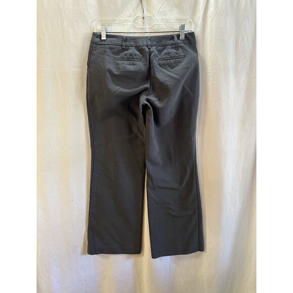 Apt. 9 Cropped Dress Pants Women’s 2P Gray Flat Front Career Slacks - Picture 2 of 3